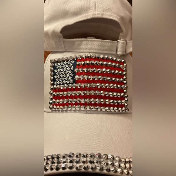🇺🇸USA Bright & Bursting With Bling American Flag Adjustable Hat! - Picture 3 of 9
